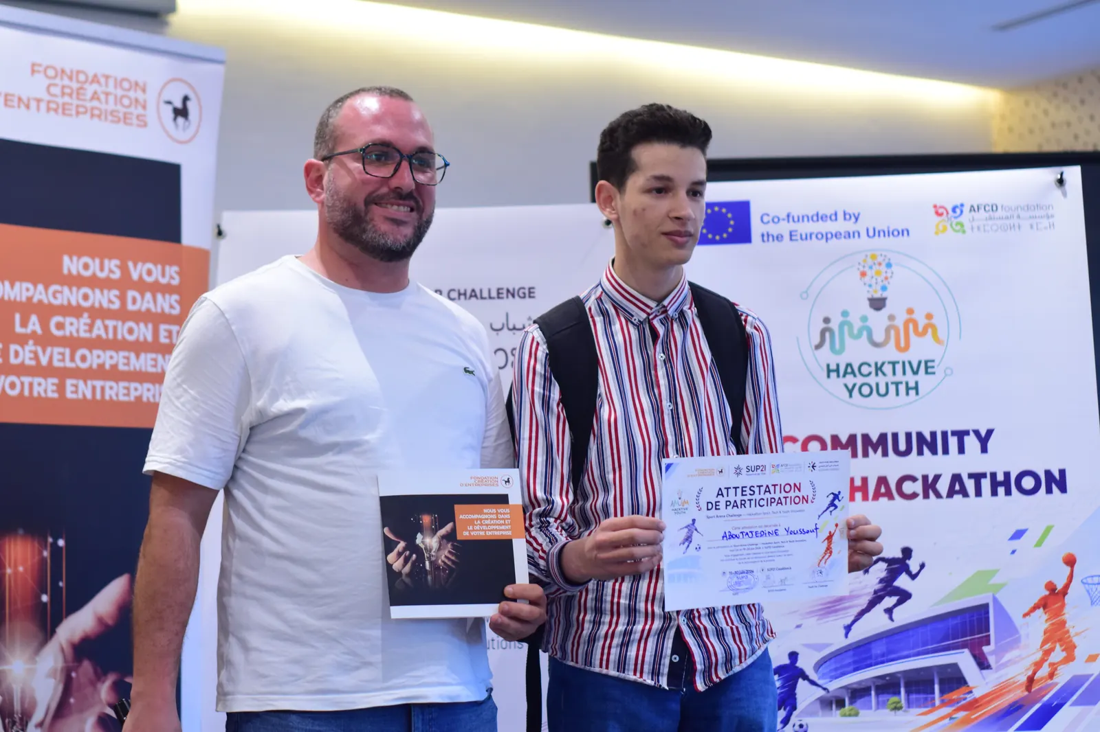 Remise d’attestation de participation Hacktive Youth